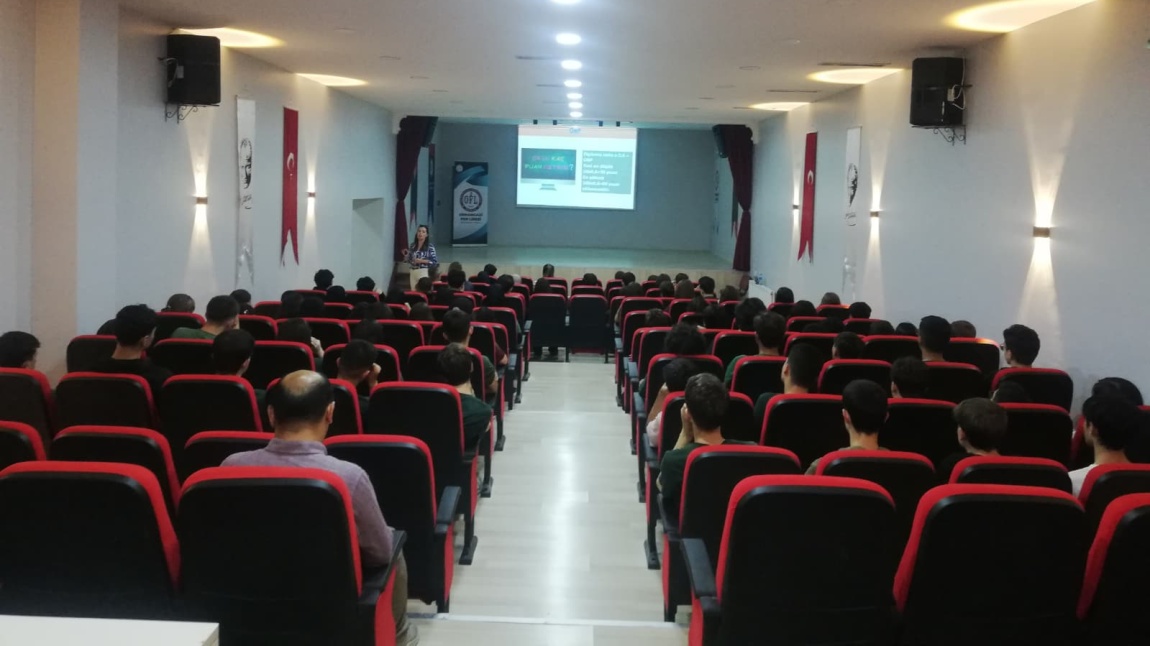 ORHANGAZİ FEN LİSESİ'NDE 11. SINIFLARA YKS'YE HAZIRLIK REHBERİ: VERİMLİ ÇALIŞMA VE MOTİVASYON SEMİNERİ 